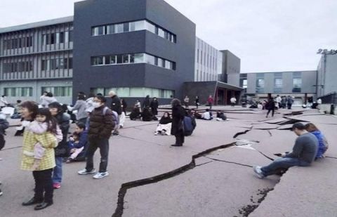 Major Japan quake prompts tsunami warning, residents told to run