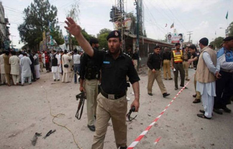 Five injured in explosion on Peshawar&#039;s Ring Road