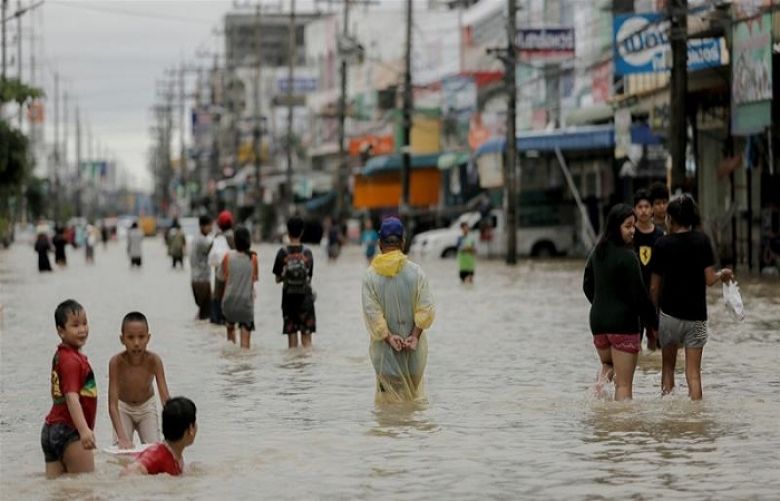 Heavy rains continued to batter Thailand&#039;s flood-ravaged south on Saturday