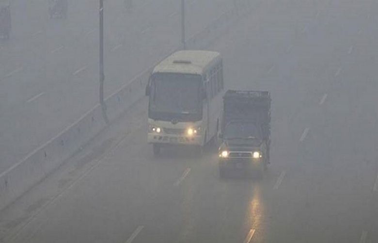 Smog envelops Peshawar