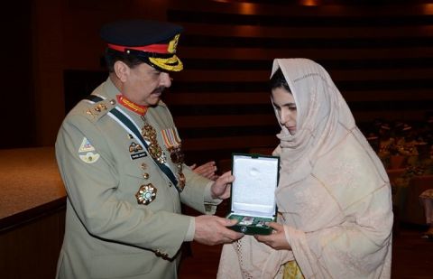 Chief of Army Staff (COAS) General Raheel Sharif conferred military awards to army personnel, for acts of gallantry, in ongoing Operation Zarb-e-Azb in an investiture ceremony