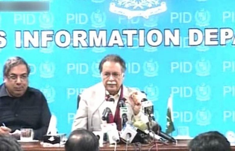 Pervez Rasheed accuses Imran of public money embezzlement