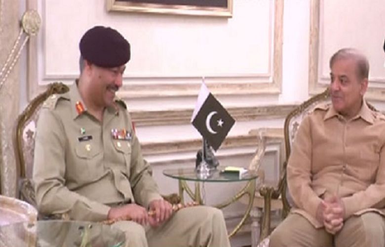 Corps Commander Lahore Lt. Gen Amir Riaz called on Chief Minister Punjab Shahbaz Sharif