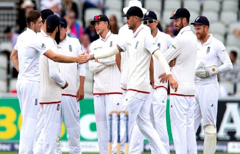 England have demolished Pakistan to draw the Test series at Old Trafford with two more matches to go