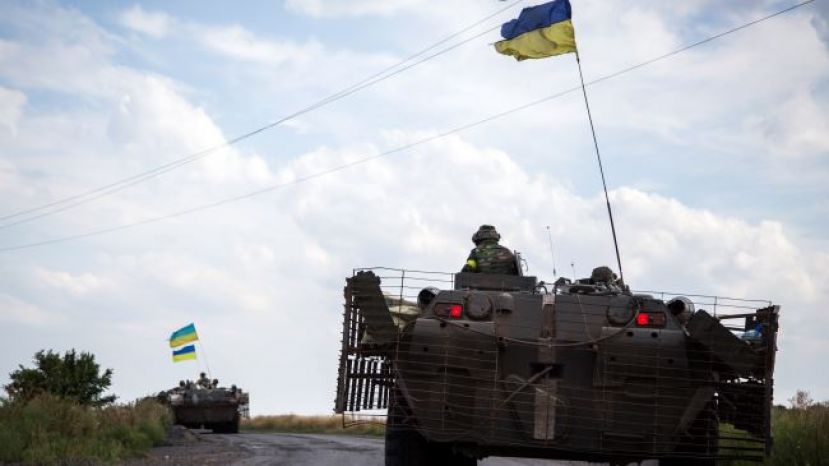 Ukraine says detained 10 Russian troops in east