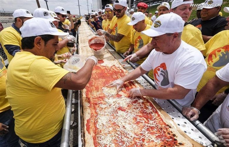pizza almost 2km long