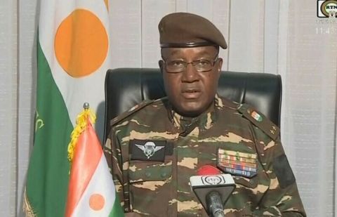 Niger coup ruler offers transition in 3 years