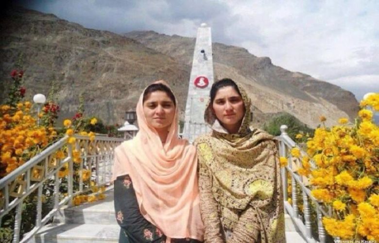 Amina and Rubina, Proud daughters of Havaldar Lalak Jan Shaheed, Nishan e Haider (1999)