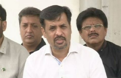 Mustafa Kamal hails Muhajir community for ‘breaking ties’ with MQM