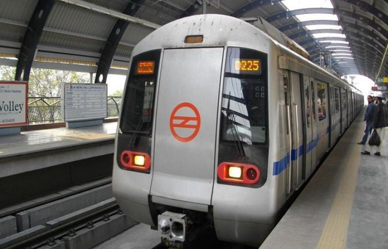 Muslim citizen abused on Delhi Metro, told to &#039;go back to Pakistan&#039;