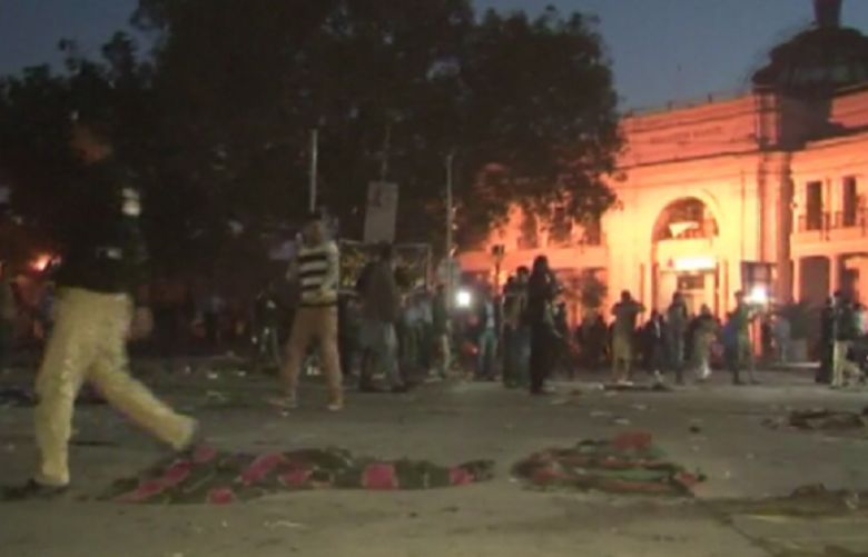 Police officials among 14 martyred in Lahore suicide bombing
