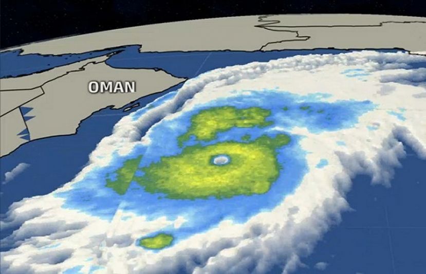 Cyclone Nilofar which is only 650km away from Karachi is not expected to hit the country
