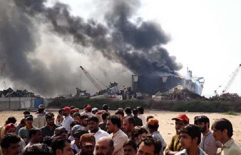 Death toll rises to 26 in Gadani shipbreaking blast