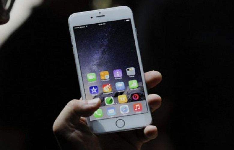 Hackers raid Apple accounts via jail-broken iPhones