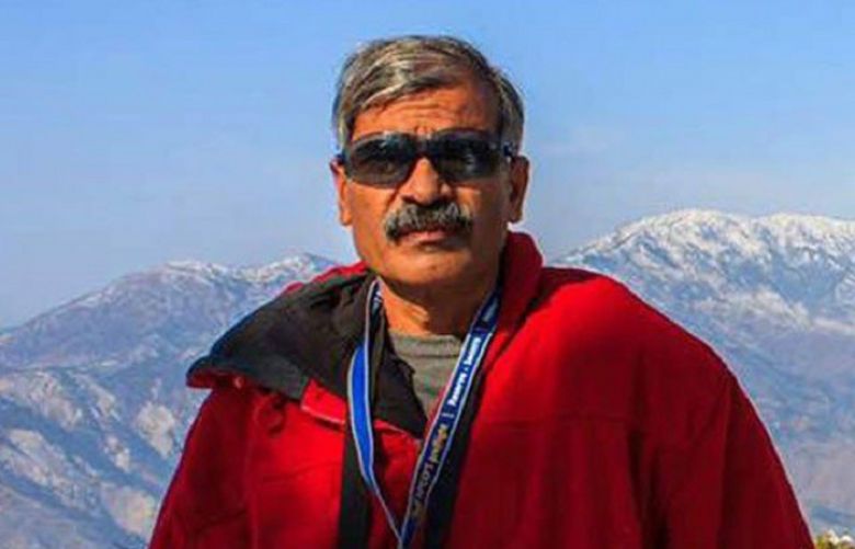 Jabbar Bhatti becomes 4th Pakistani to conquer Mount Everest