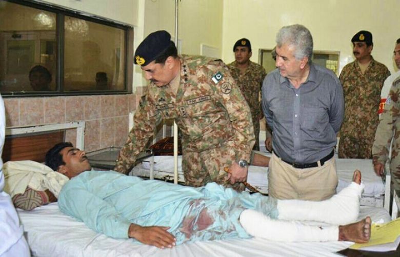 Gen Raheel visits the Civil Hospital Quetta