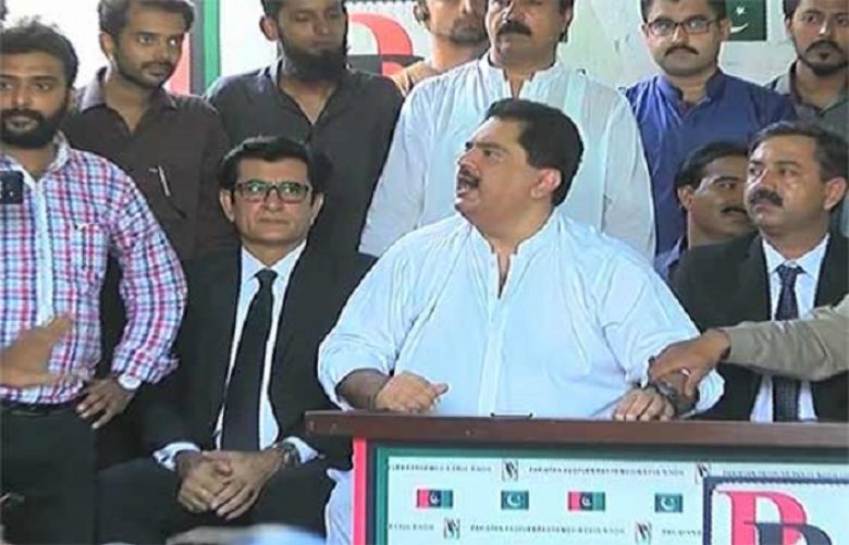 Nabeel Gabol loses cool after reporter questions connections with MQM founder