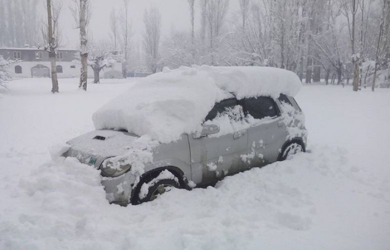 Gilgit Baltistan: Perpetual snowfall brings life to complete standstill