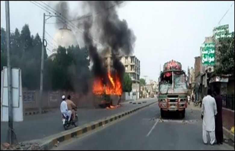 Students set six buses on fire in Faisalabad after classmate is run over
