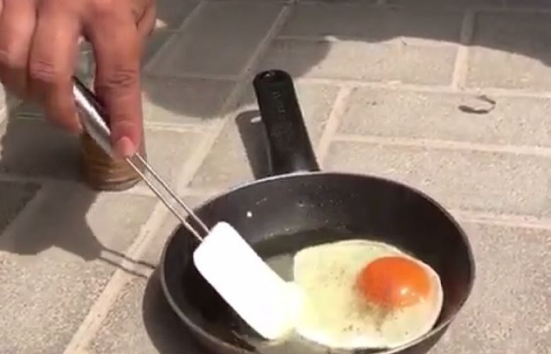 Man cooked an egg on Dubai’s scorched roads