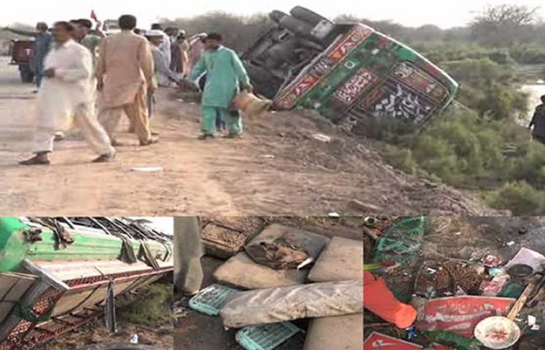 Road mishap in Multan injuries 40 people