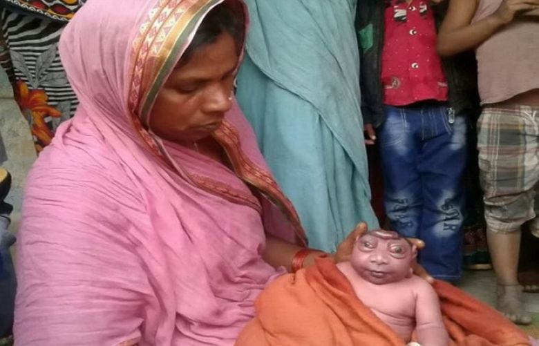 Woman gave birth to the boy on Monday