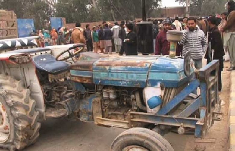 Two killed as speedy tractor-trolley rams into bike in Lahore
