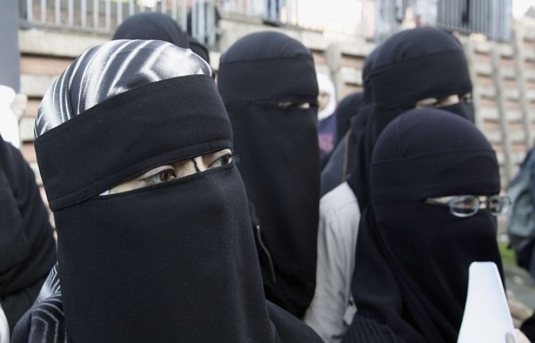 Austria passes law banning full-face veil, distribution of Quran