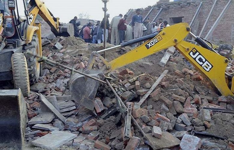 39 children injured in Multan school roof collapse