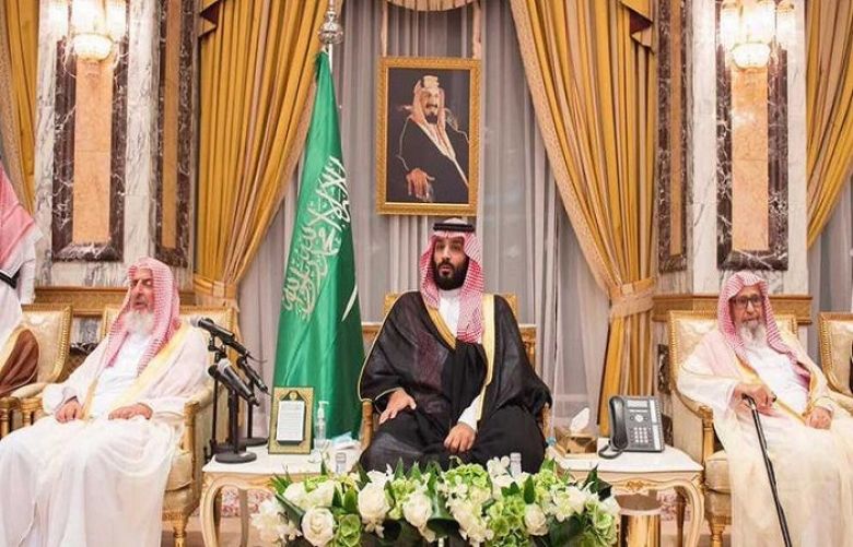 The Crown Prince Mohammed bin Salman greets Saudis, who were pledging allegiance, during an official ceremony in Mecca on Wednesday evening.