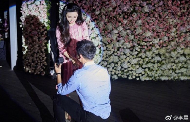 Li Chen proposes to Fan Bingbing at her flower-filled 36th birthday party