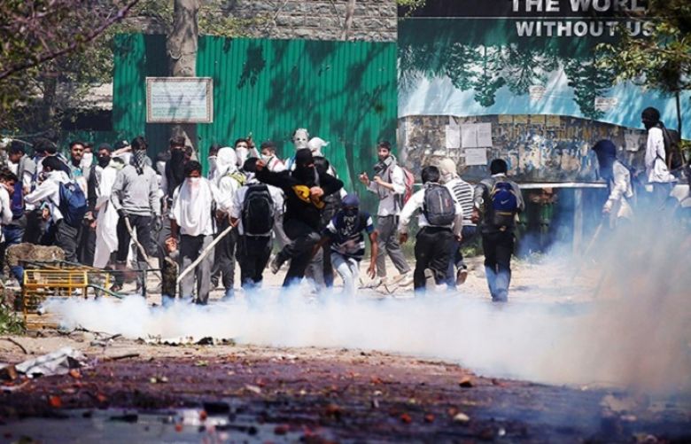 Students subjected to force in Srinagar, many injured