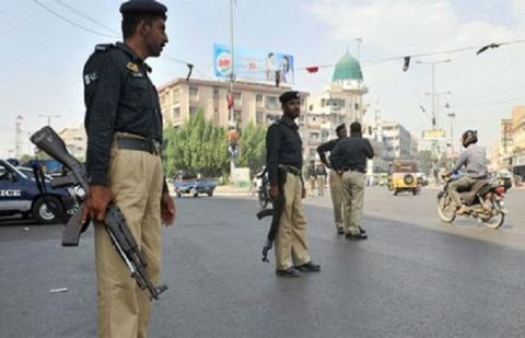 Two guards shot dead outside FBR office in Karachi