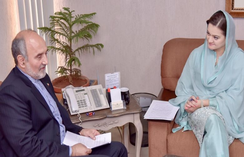 Minister of State for Information Marriyum Aurangzeb and Iranian Ambassador Mehdi Honardoostm 