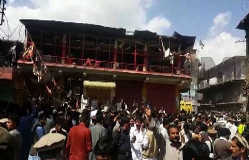 پاراچنار دھماکے: ہلاکتیں 57 ہوگئیں، وزیرداخلہ کا سیکیورٹی حکام سے رابطہ