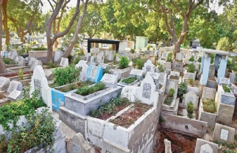  کورونا سے انتقال کرجانے والوں کو کراچی کی مخصوص 5 قبرستانوں میں دفن کیا جائے گا