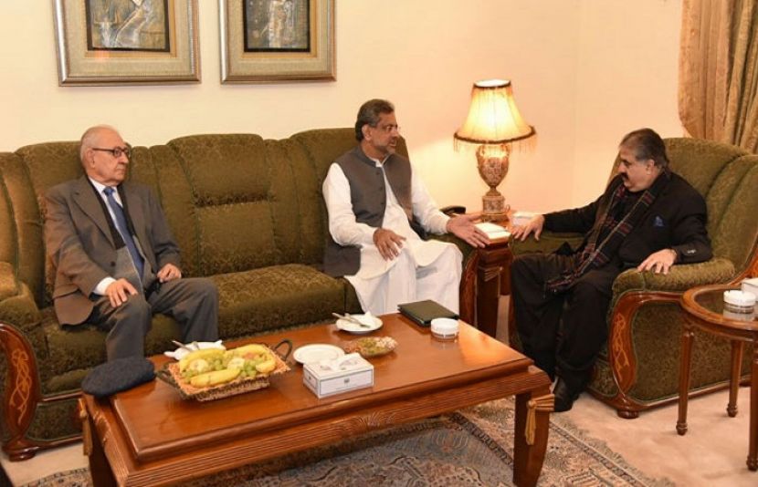وزیراعظم شاہد خاقان کا دورہ کوئٹہ، امن و امان سے متعلق اہم اجلاس