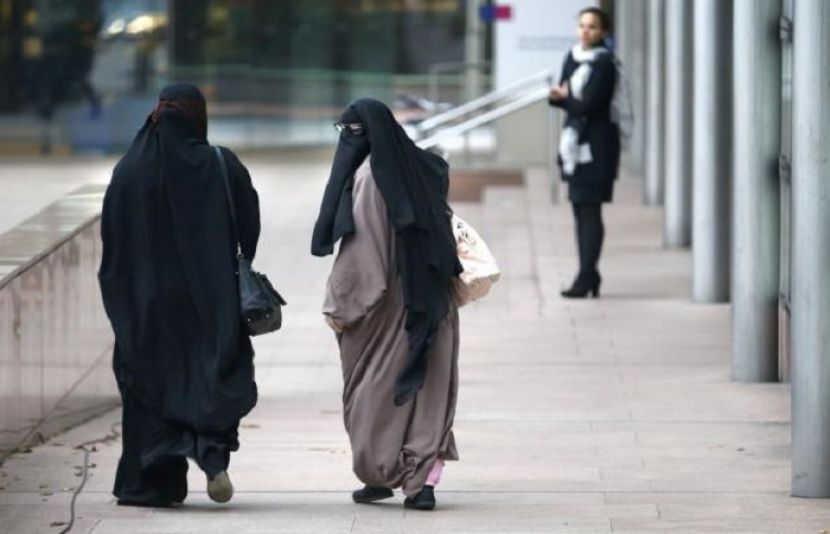 ناروے: مسلم خواتین کے مکمل حجاب پر پابندی کی تجویز