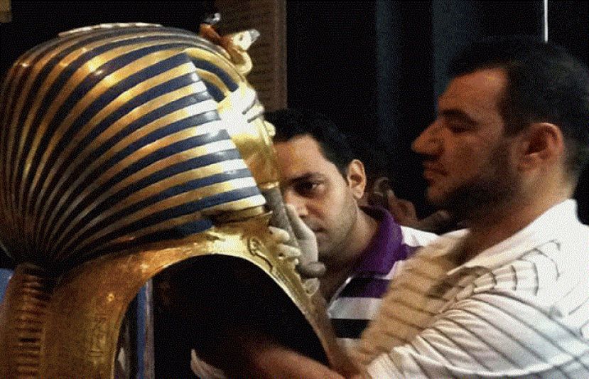 مصریوں نے غلطی سے فرعون کی ’شیو‘ کر دی