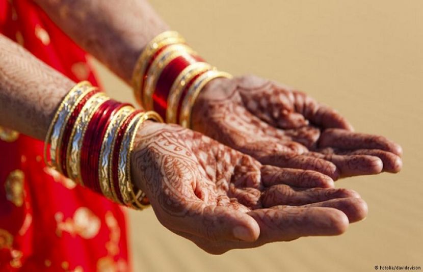 عمر رسیدہ عرب شیوخ کی کمسن بھارتی لڑکیوں سے شادیاں