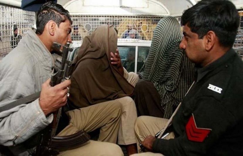سانحہ پشاور: دہشتگردوں سے تعلق کے شبہ میں خاتون سمیت چار افراد گرفتار
