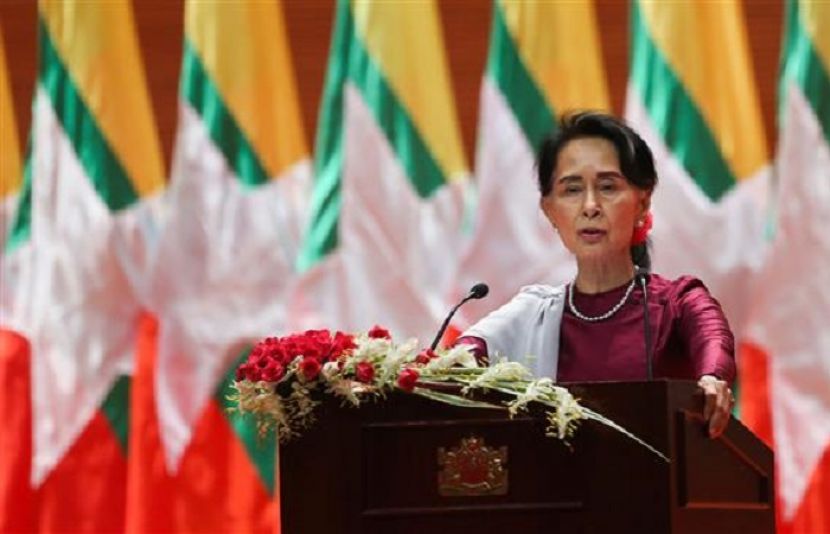 عالمی رہنما سوچی پر شدید برہم، میانمار میں فوجی آپریشن بند کرنے کا مطالبہ