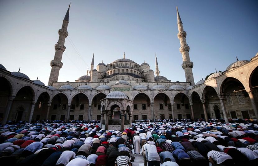 ترکیہ میں عیدالفطر کے موقع پر 9 چھٹیاں دینے کا اعلان کیا ہے۔