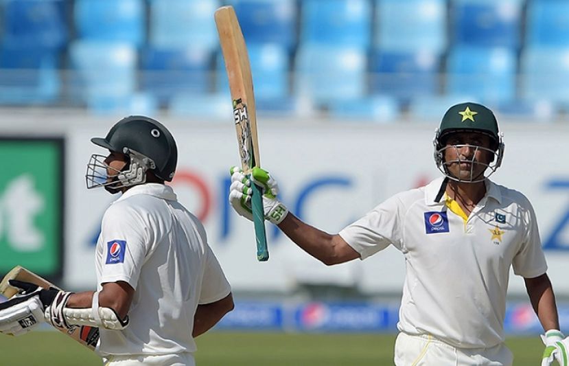 دبئی ٹیسٹ: پاکستان کے تین وکٹوں پر 182 رنز