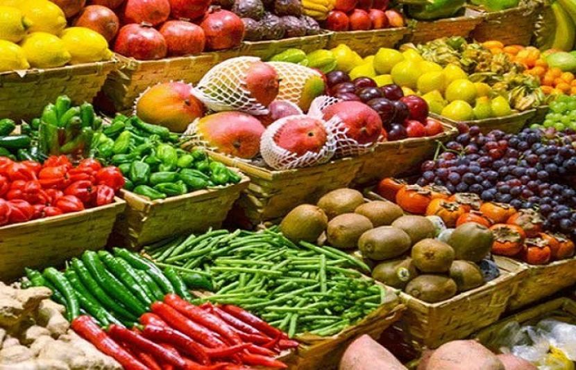 اپنی روزمرہ غذا میں پھلوں اور سبزیوں کی زیادہ مقدار شامل رکھیں، ماہرین کا مشورہ، فوٹو؛ فائل