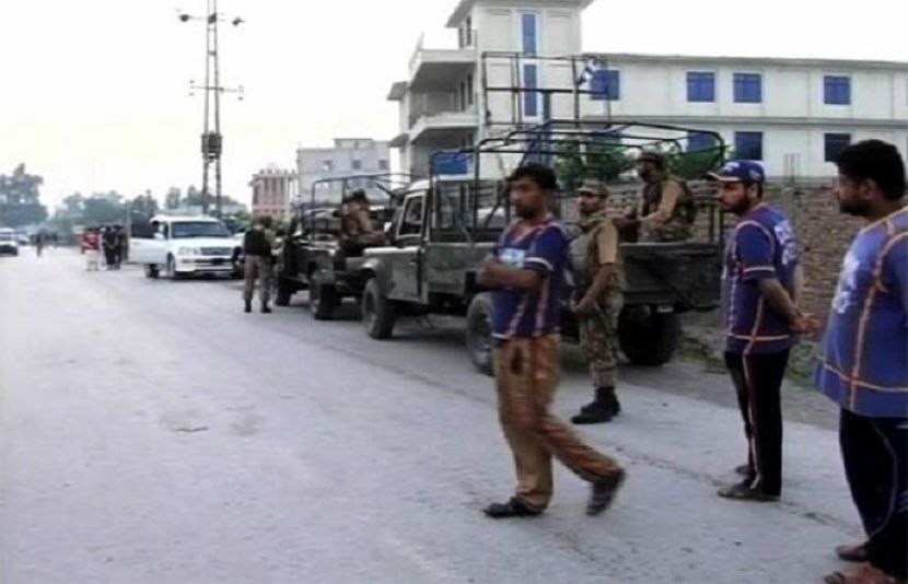 پشاور: دہشت گردوں کیخلاف فورسز کی کارروائی، 3 حملہ آور ہلاک