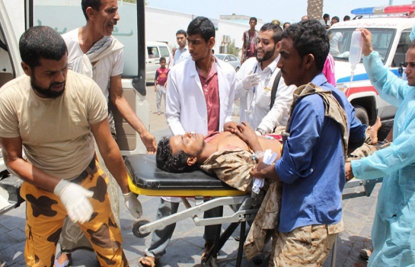 یمن کے جنوبی شہر عدن میں فوجی بیس پربم دھماکےسے 41 افراد  جاں بحق ہو گئے
