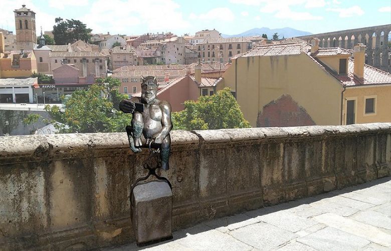 The proposed statue has caused controversy in the Spanish city of Segovia. 
