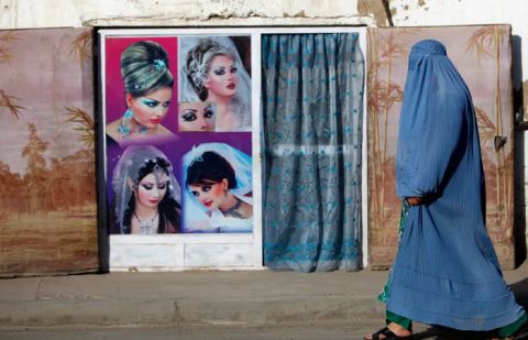 Afghan Taliban order women's beauty parlours to shut