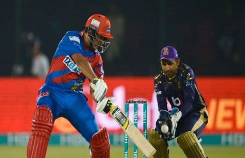 Quetta Gladiators opt to bowl first against Karachi Kings